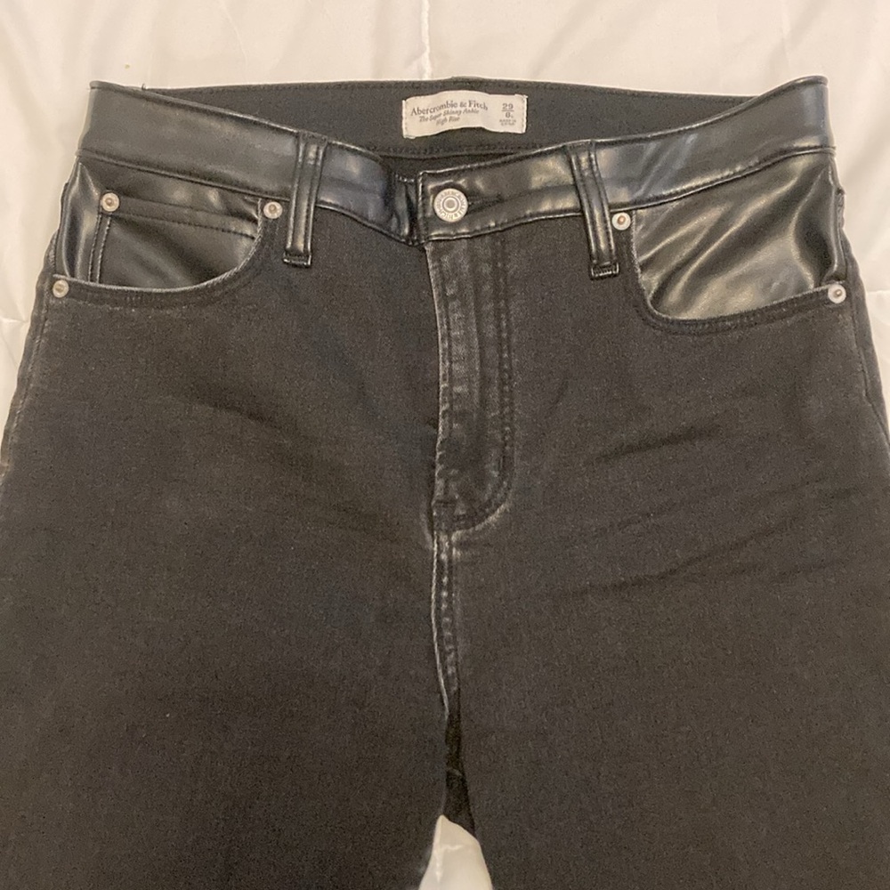 Abercrombie & Fitch Jeans women’s Super Skinny Ankle High Rise Black Size29 (8L)
